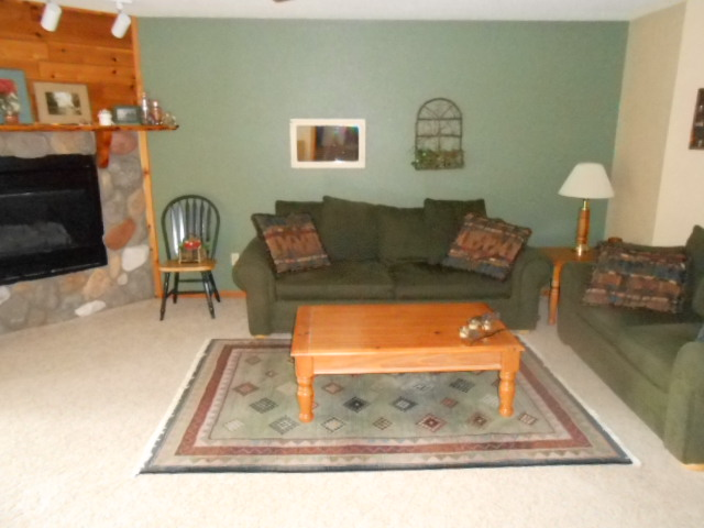 EPte 2018 living from master bedrm